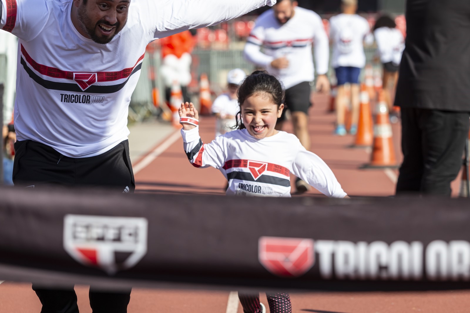 Família, esporte e diversão: como as corridas infantis ganham força e atraem mini atletas